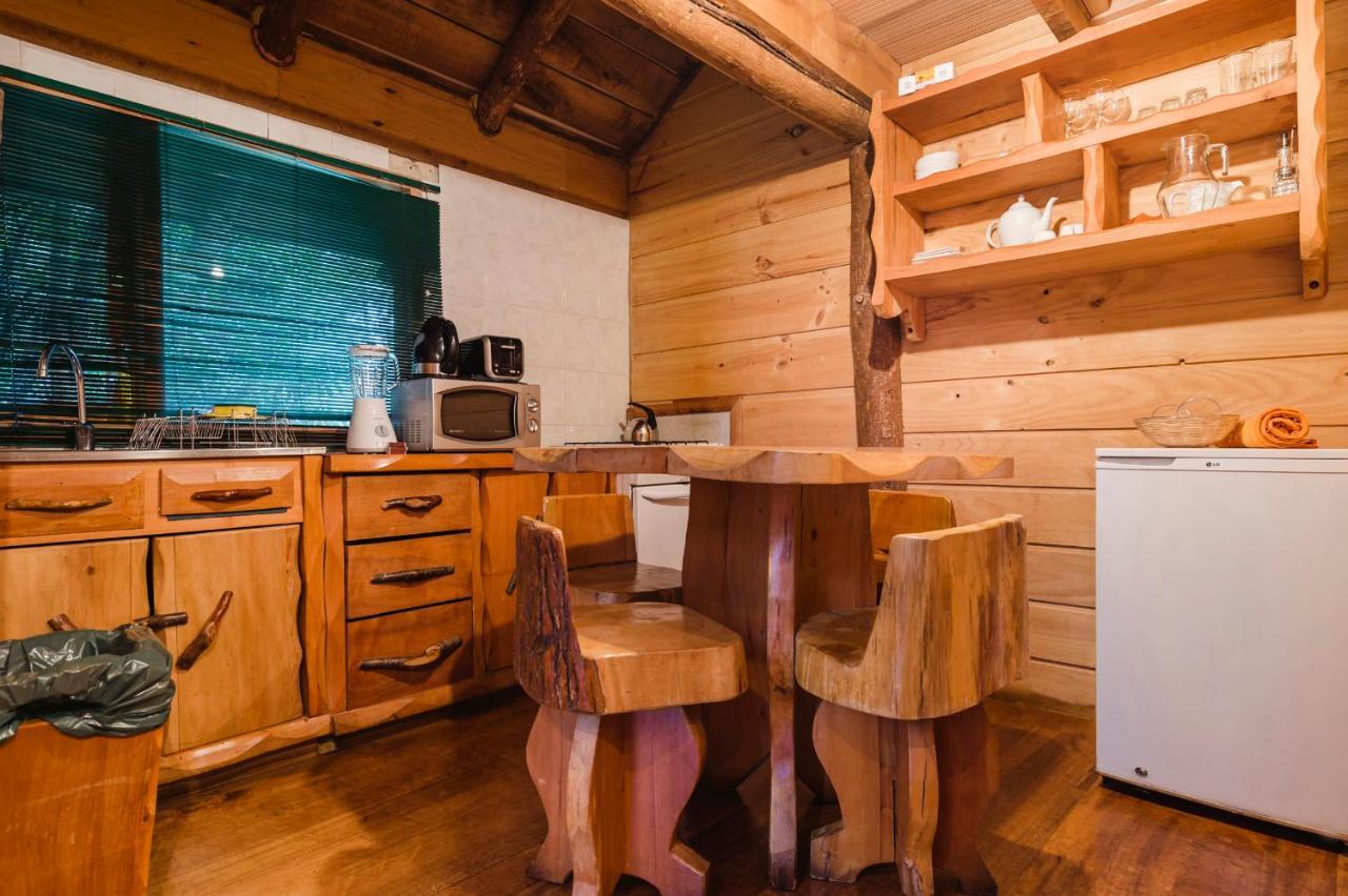 回罗回罗山林小屋 富伊港 外观 照片
